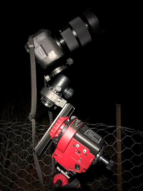 星空摄影除了相机脚架等常规器材之外,还需要什么道具呢?